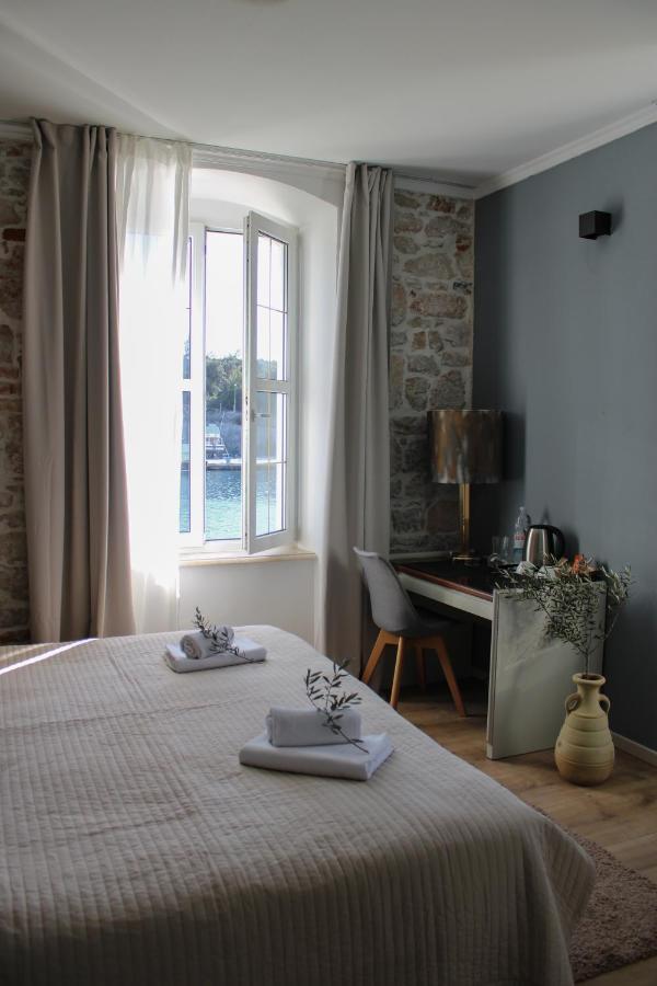 Olife Guesthouse Milna  Kültér fotó