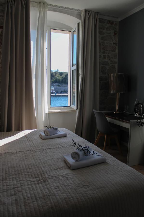 Olife Guesthouse Milna  Kültér fotó