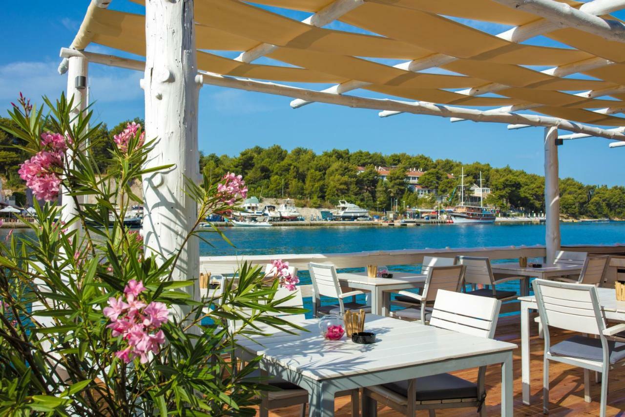 Olife Guesthouse Milna  Kültér fotó