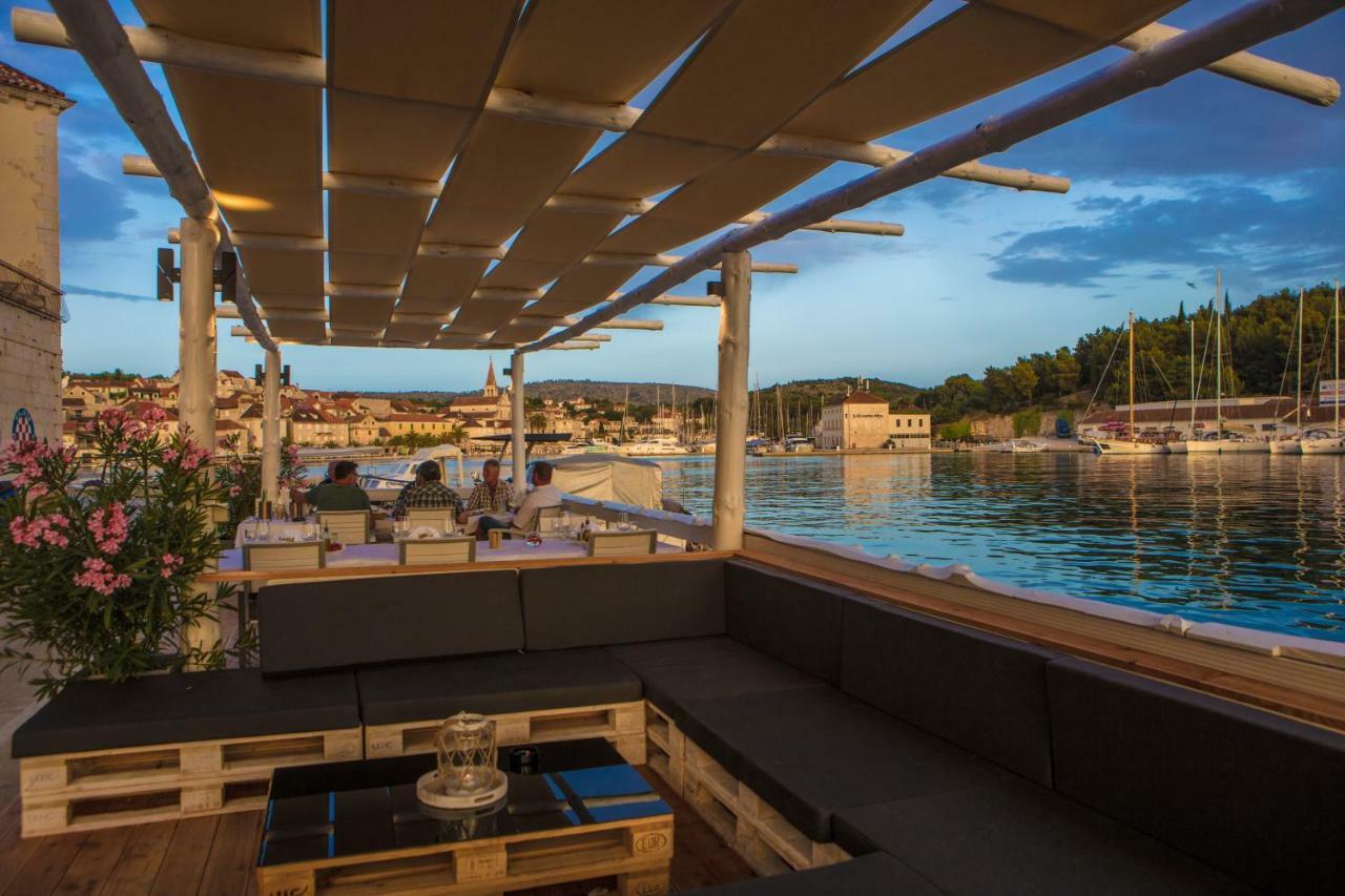 Olife Guesthouse Milna  Kültér fotó