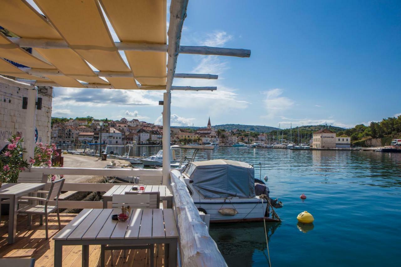 Olife Guesthouse Milna  Kültér fotó
