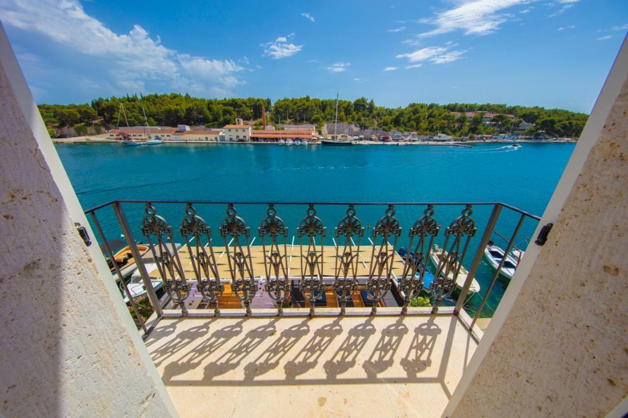 Olife Guesthouse Milna  Kültér fotó